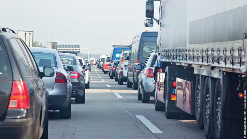 Dreispuriger Ausbau der A9 würde Staus auf der Pyhrnautobahn Abschnitt Graz entgegenwirken.